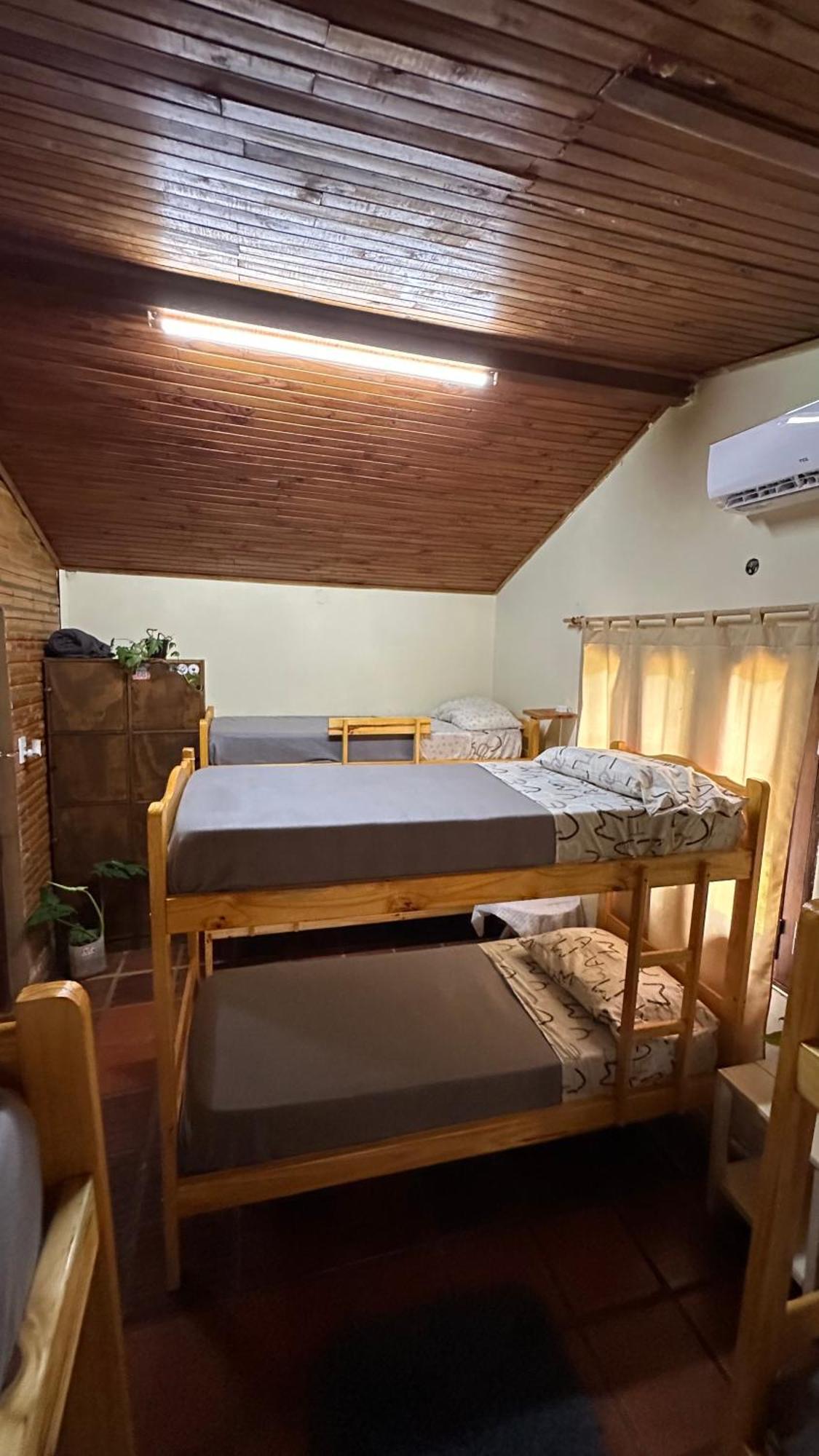 Bungalow Hostel Iguazu Puerto Iguazu Exterior photo